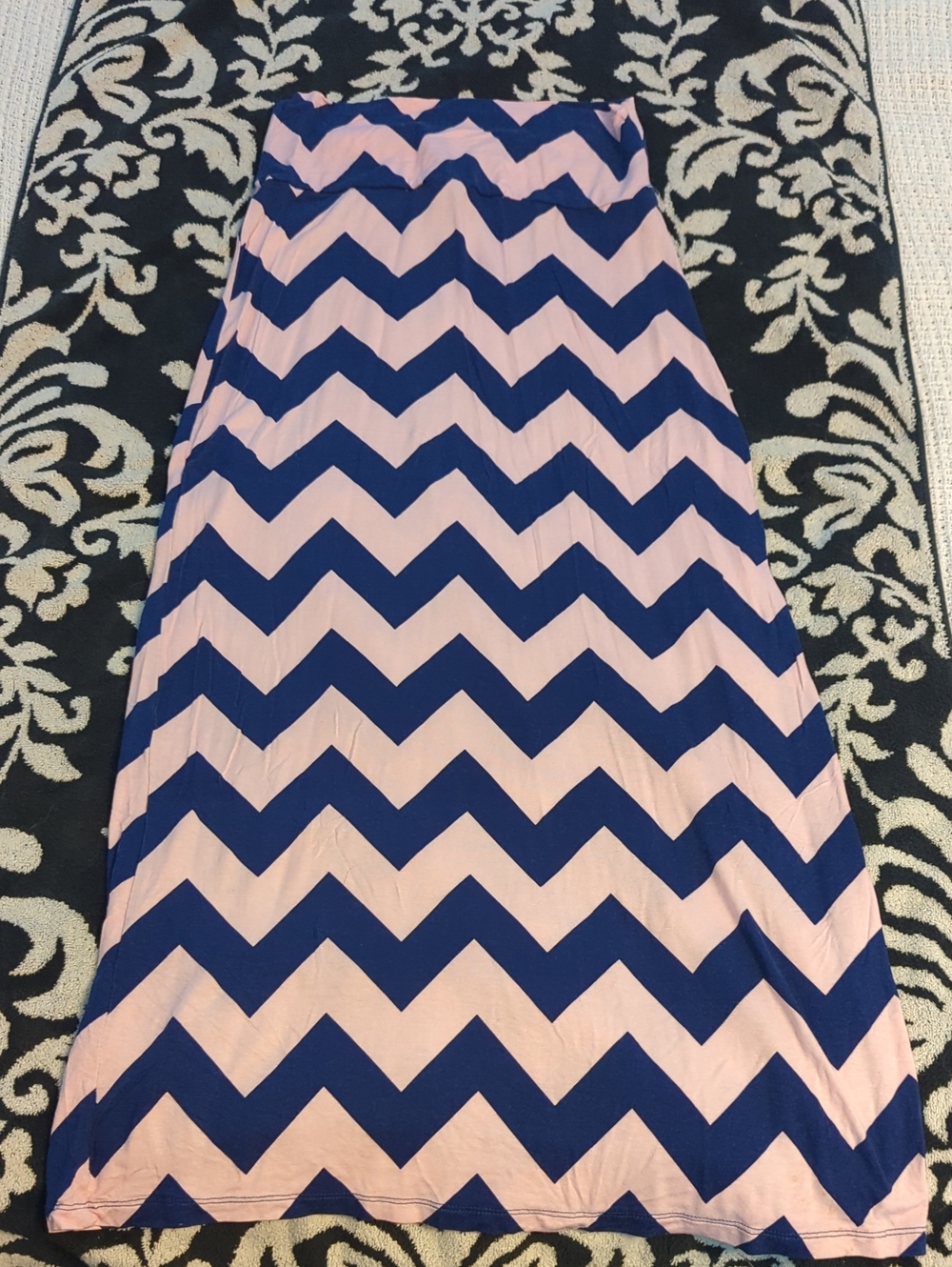 Rue21 Chevron Maxi Skirt in Navy and Ballet Pink - S 2016 Era Summer Vibe Curvy